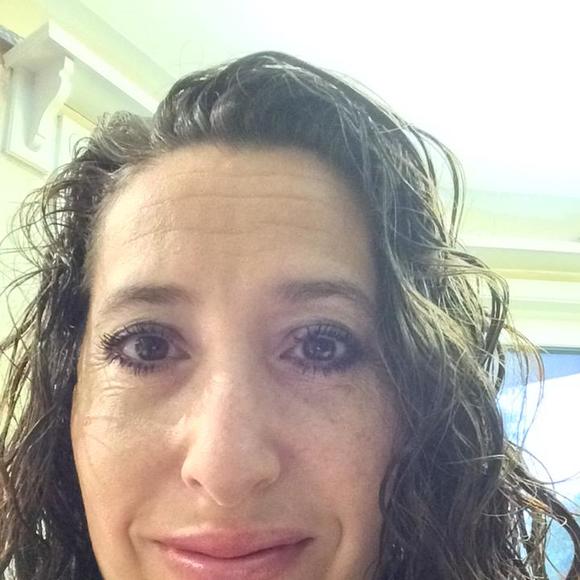 Meet your Posher, Jessica - Picture 1 of 1